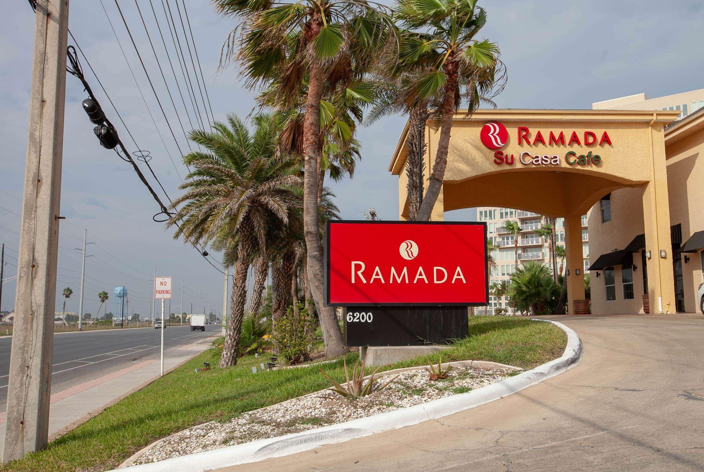 Ramada By Wyndham & Suites South Padre Island Eksteriør billede