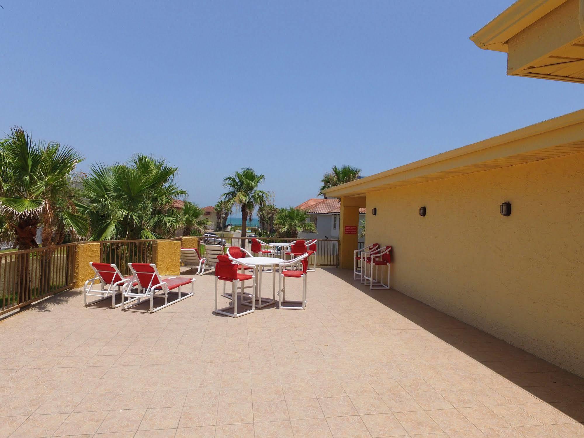 Ramada By Wyndham & Suites South Padre Island Eksteriør billede