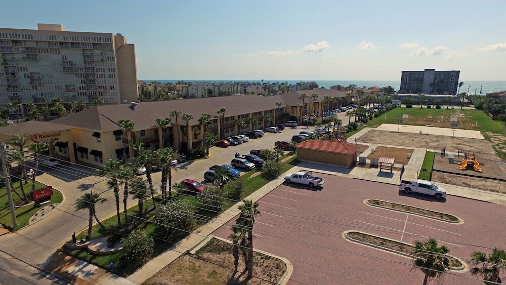 Ramada By Wyndham & Suites South Padre Island Eksteriør billede